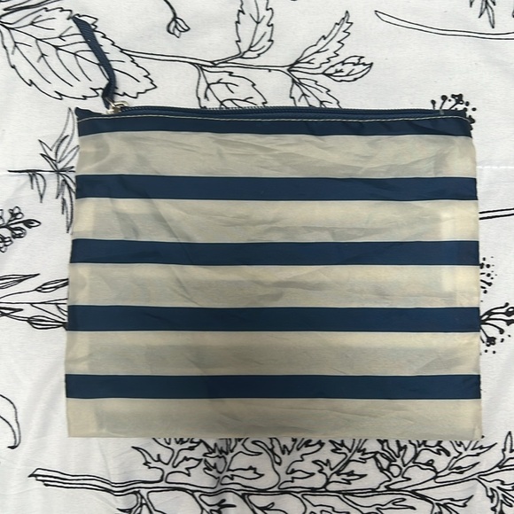 BOON SUPPLY Two Polyester Travel Bags Pouches Floral and Stripes - Picture 6 of 10